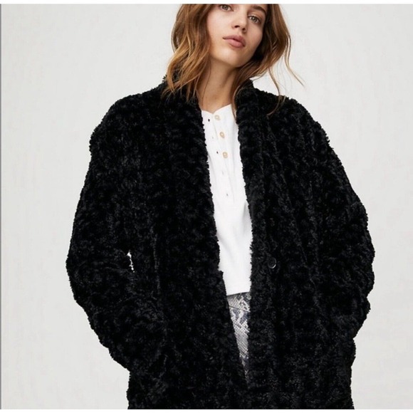 Aritzia Wilfred Free Plush Jacket in Black Womens XXS Long Sleeve Fuzzy Faux Fur - Picture 7 of 10